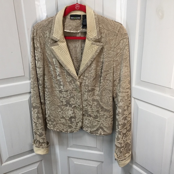 DKNY Jeans Tan Jacket w/ Raised Floral Velvet Detail - Picture 8 of 15